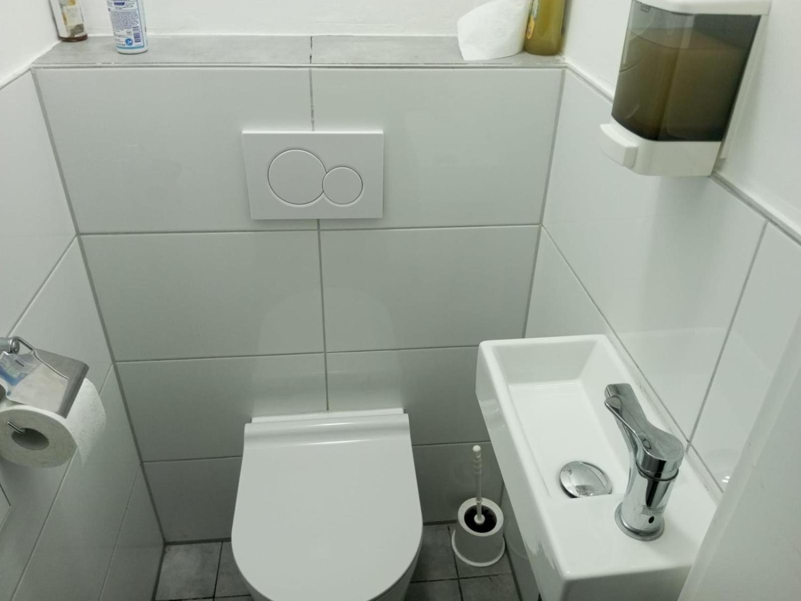 Gemuetliches Lisa Zimmer Mit Gemeinschaftskueche Heilbronn Zentrum 외부 사진
